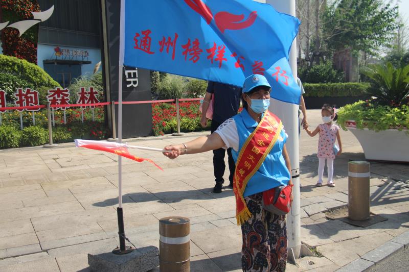 <strong>操女人逼行房视频网址</strong>